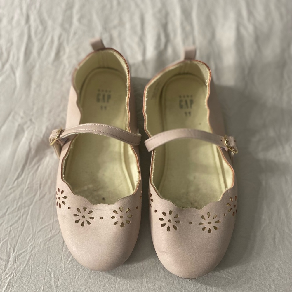 GAP toddler dress flats